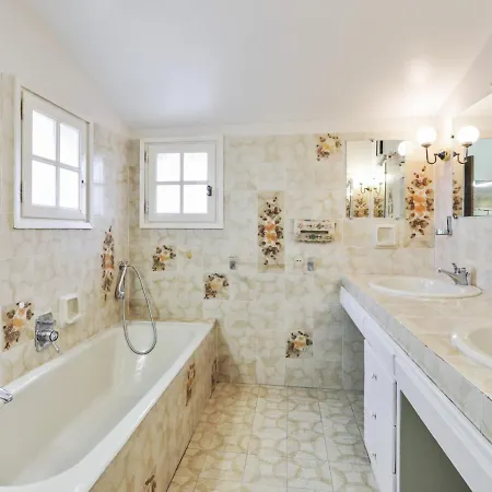 Welkeys - Colles House Holiday home Cagnes-sur-Mer